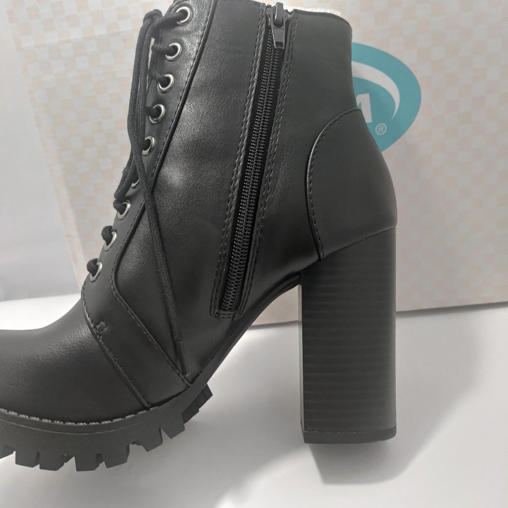 CHALET High Heel Ankle Boot Black - Picture 4 of 5